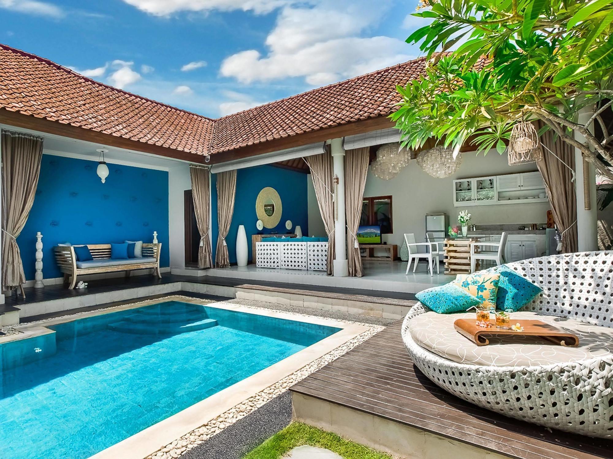 4S Villas At Seminyak Square Exterior photo