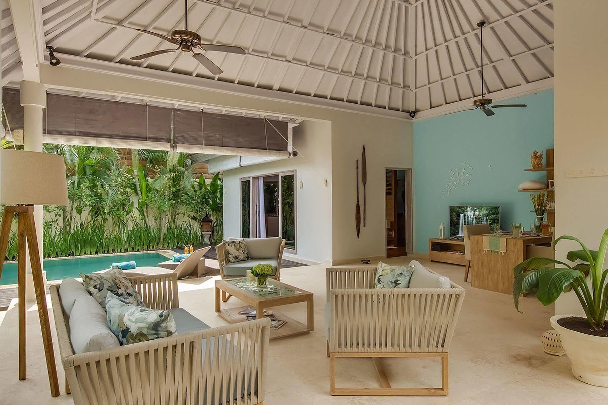 4S Villas At Seminyak Square Exterior photo